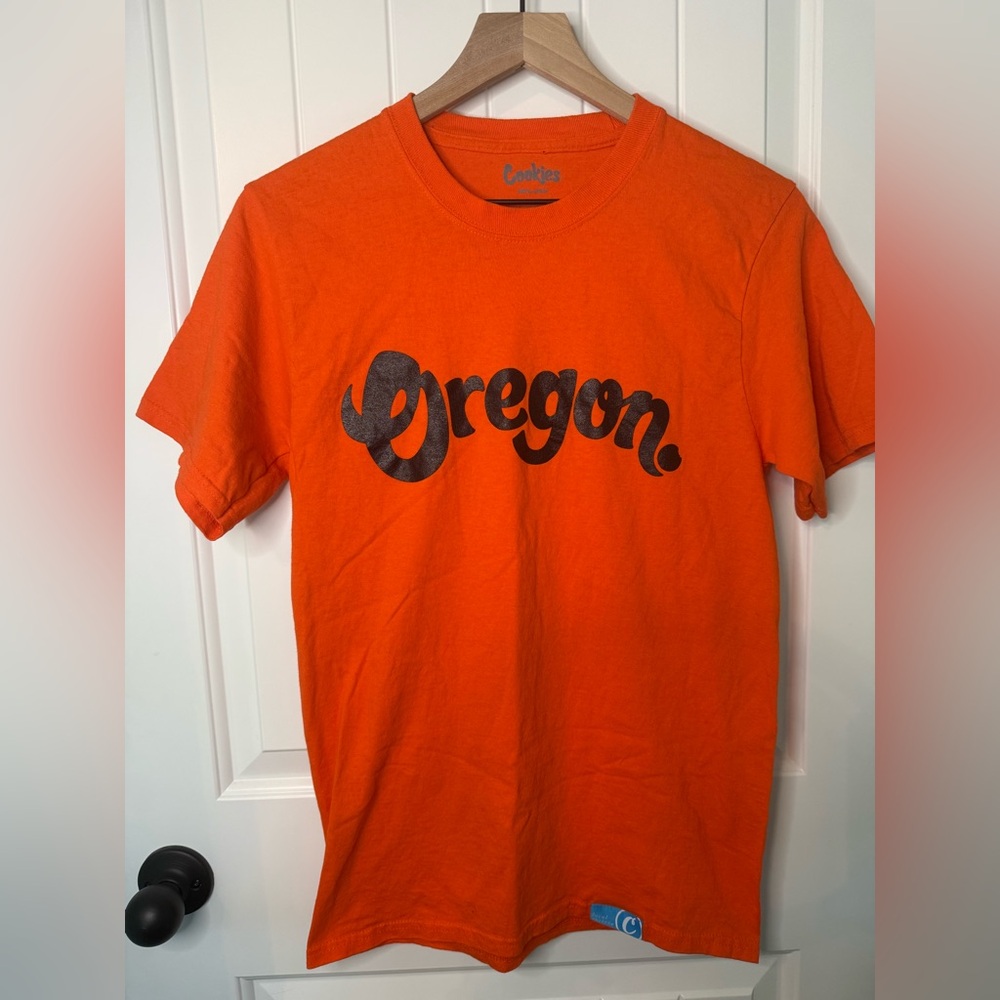 NWOT Berner Cookies clothing SF Oregon logo Tee- Beaver orange size Small